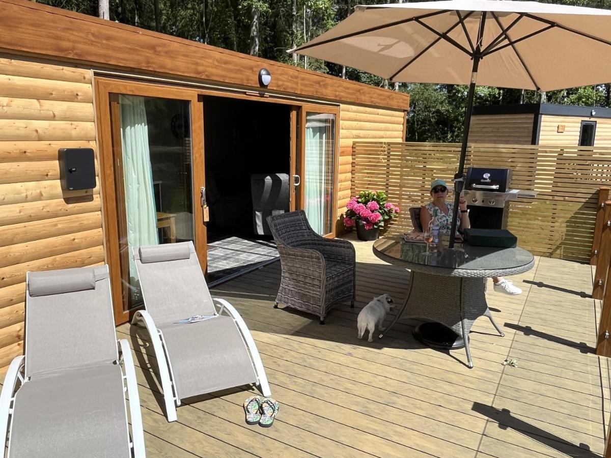 Cedar Boutique Lodge-Dog Fishing And Spa Access York Exteriör bild