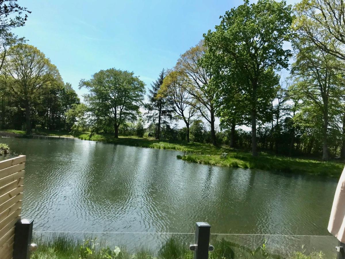 Cedar Boutique Lodge-Dog Fishing And Spa Access York Exteriör bild